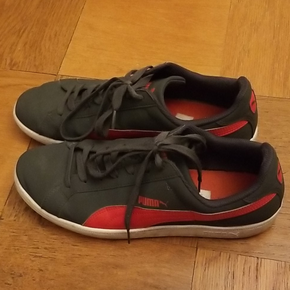 Men's Puma Suede Grey and Red Sneakers